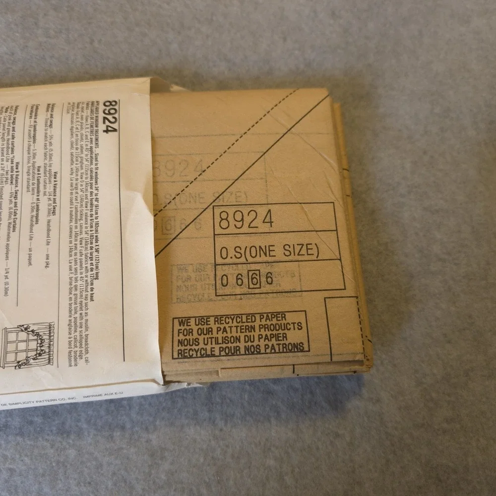 Simplicity 8924 Jiffy 6 Pack Window Curtains Uncut